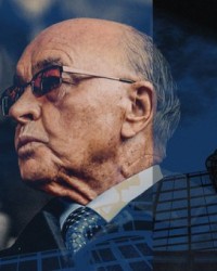 乐鱼体育-太阳报：前热刺老板刘易斯出售总价值2亿英镑艺术藏品