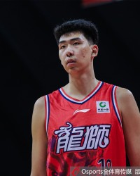 乐鱼体育app下载-媒体人：文班亚马当然只有一个 但2米26徐昕的灵活性怎能不算潜力